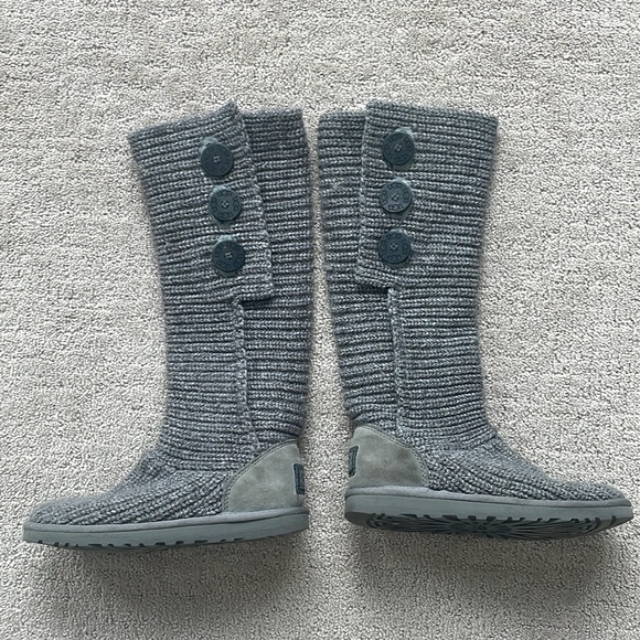 UGG Classic Cardy Boot - Picture 1 of 12